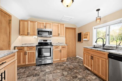 Tiny photo for 6223 Petre St, Duluth, MN 55807 (MLS # 6123296)