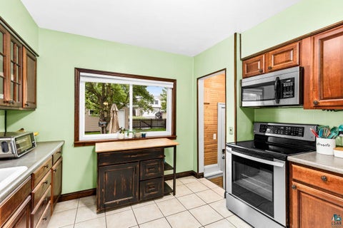 Tiny photo for 4611 W 6th St, Duluth, MN 55807 (MLS # 6126237)