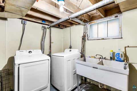 Tiny photo for 4611 W 6th St, Duluth, MN 55807 (MLS # 6126237)