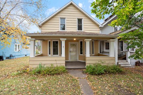 Photo of 116 S 59th Ave W Ave, Duluth, MN 55807 (MLS # 6122595)