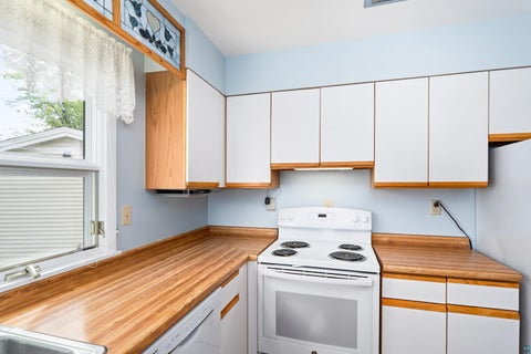 Tiny photo for 407 Kelly Cr CIR #407, Duluth, MN 55811 (MLS # 6128004)