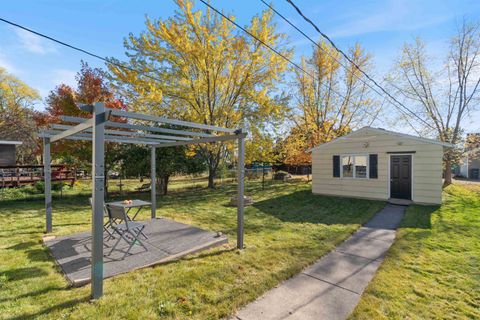 Tiny photo for 4814 Peabody St, Duluth, MN 55804 (MLS # 6122687)