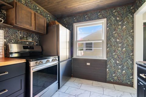 Tiny photo for 4814 Peabody St, Duluth, MN 55804 (MLS # 6122687)
