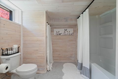 Tiny photo for 4814 Peabody St, Duluth, MN 55804 (MLS # 6122687)