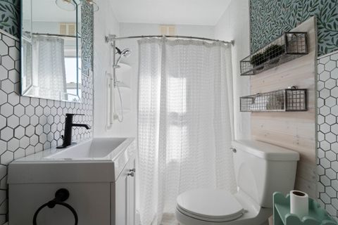 Tiny photo for 4814 Peabody St, Duluth, MN 55804 (MLS # 6122687)