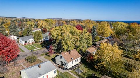 Tiny photo for 4814 Peabody St, Duluth, MN 55804 (MLS # 6122687)