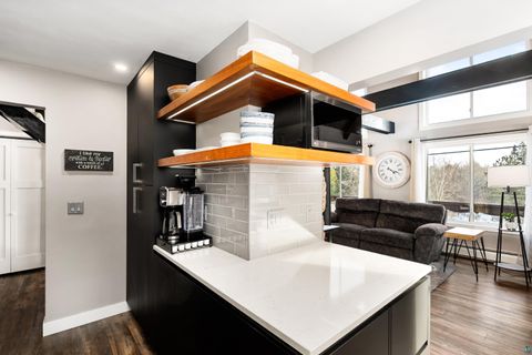 Tiny photo for 35 W Ideal St, Duluth, MN 55811 (MLS # 6123877)