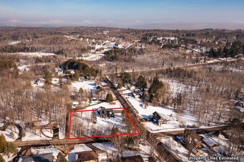Tiny photo for 35 W Ideal St, Duluth, MN 55811 (MLS # 6123877)