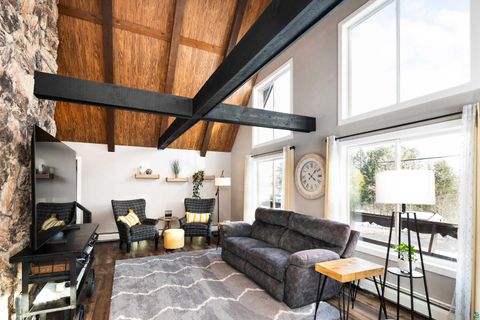 Tiny photo for 35 W Ideal St, Duluth, MN 55811 (MLS # 6123877)