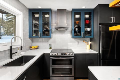 Tiny photo for 35 W Ideal St, Duluth, MN 55811 (MLS # 6123877)