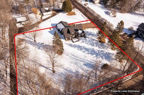 Tiny photo for 35 W Ideal St, Duluth, MN 55811 (MLS # 6123877)