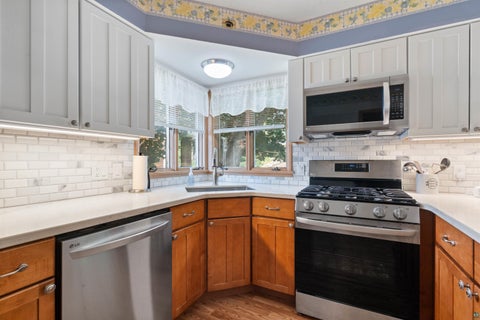 Tiny photo for 2016 E 3rd St, Duluth, MN 55812 (MLS # 6127074)