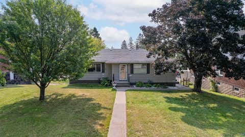 Tiny photo for 2016 E 3rd St, Duluth, MN 55812 (MLS # 6127074)