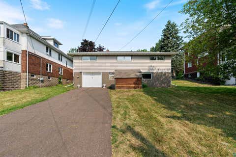 Tiny photo for 2016 E 3rd St, Duluth, MN 55812 (MLS # 6127074)