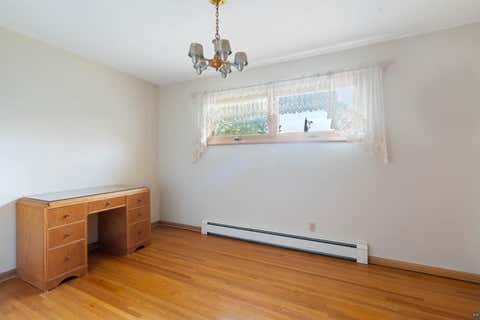 Tiny photo for 2016 E 3rd St, Duluth, MN 55812 (MLS # 6127074)