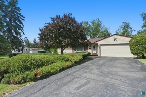 Photo of 3801 E 4th St, Duluth, MN 55804 (MLS # 6126196)