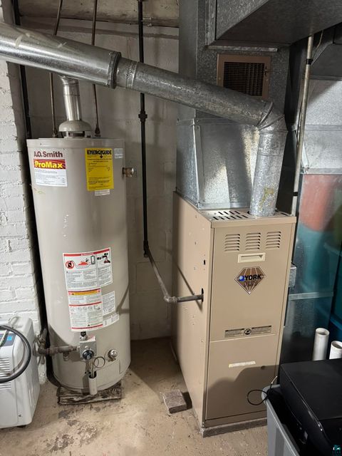 Tiny photo for 806 5th Ave, Two Harbors, MN 55616 (MLS # 6124335)