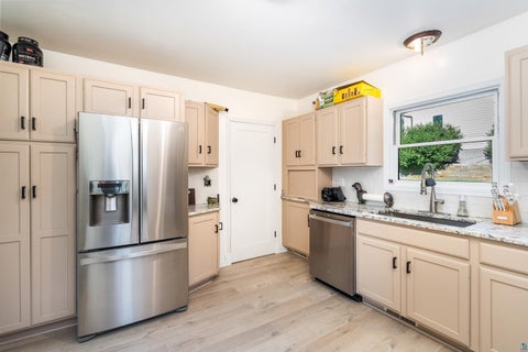 Tiny photo for 4125 W 6th St, Duluth, MN 55807 (MLS # 6127804)