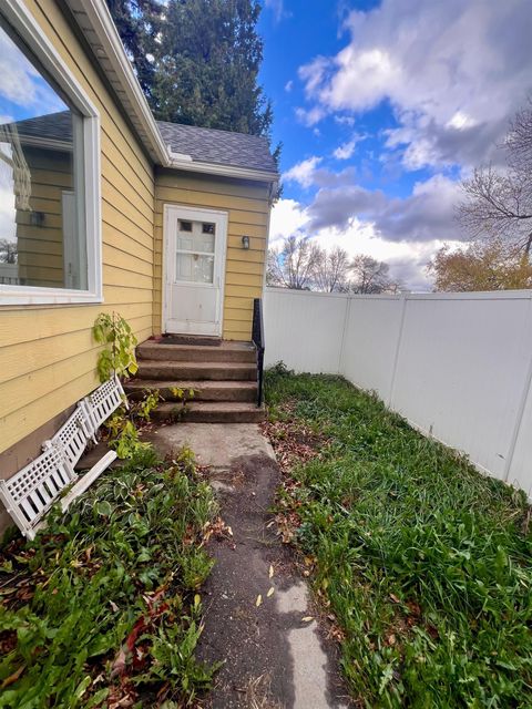 Tiny photo for 911 7th Ave S Ave, Virginia, MN 55792 (MLS # 6122548)