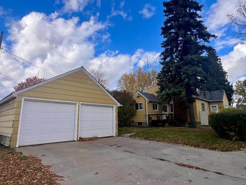 Tiny photo for 911 7th Ave S Ave, Virginia, MN 55792 (MLS # 6122548)