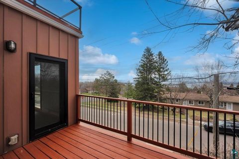 Tiny photo for 1001 W 6th St, Duluth, MN 55806 (MLS # 6125253)