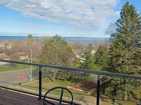 Tiny photo for 1001 W 6th St, Duluth, MN 55806 (MLS # 6125253)