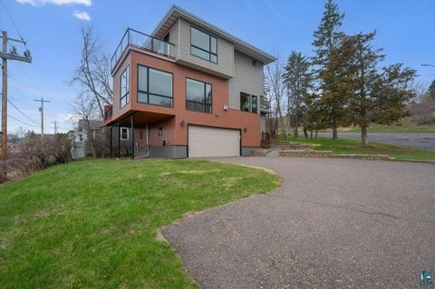 Photo of 1001 W 6th St, Duluth, MN 55806 (MLS # 6125253)