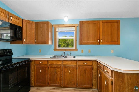 Tiny photo for 184 Scenic Dr, Knife River, MN 55609 (MLS # 6126193)