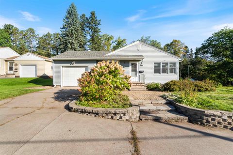 Photo of 9501 Seaver Ave, Duluth, MN 55808 (MLS # 6122374)