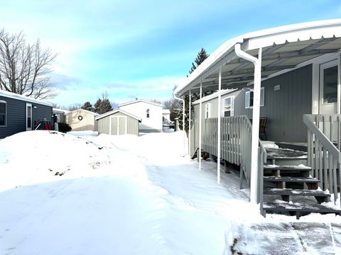 Tiny photo for 4957 Evergreen Ln, Duluth, MN 55811 (MLS # 6123135)