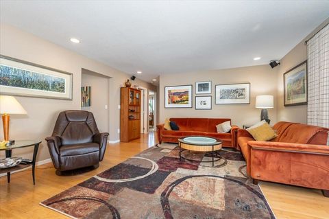 Tiny photo for 907 Mellwood Ave, Duluth, MN 55804 (MLS # 6123703)