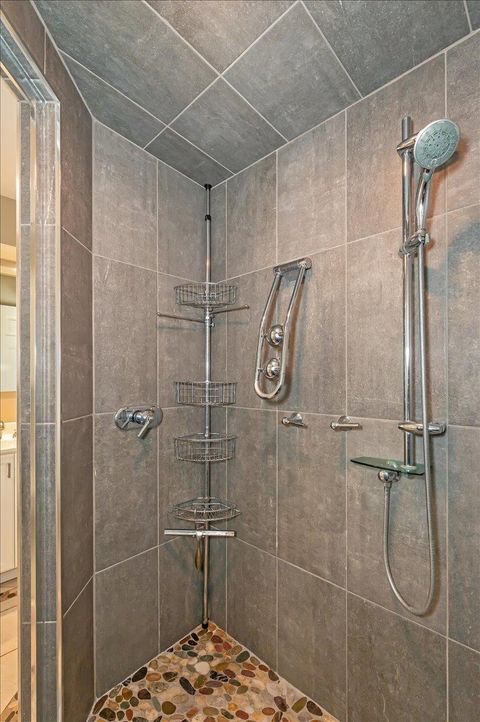 Tiny photo for 907 Mellwood Ave, Duluth, MN 55804 (MLS # 6123703)