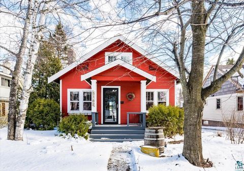 Photo of 5162 London Rd, Duluth, MN 55804 (MLS # 6124130)