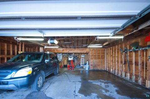 Tiny photo for 817 Maple Bend Dr, Duluth, MN 55811 (MLS # 6123967)