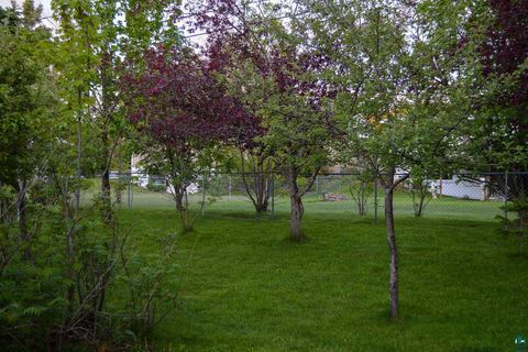 Tiny photo for 817 Maple Bend Dr, Duluth, MN 55811 (MLS # 6123967)