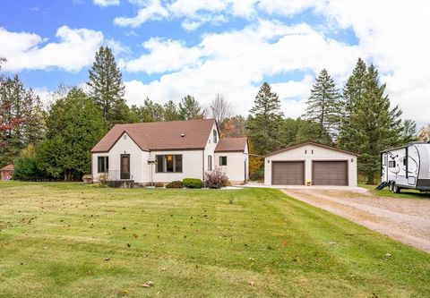 Tiny photo for 54 Helberg Rd, Esko, MN 55733 (MLS # 6122588)