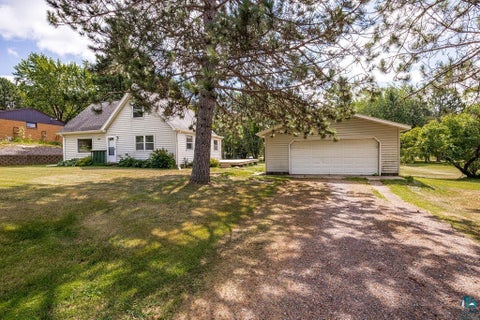 Photo of 2840 Hagberg St, Duluth, MN 55811 (MLS # 6127611)