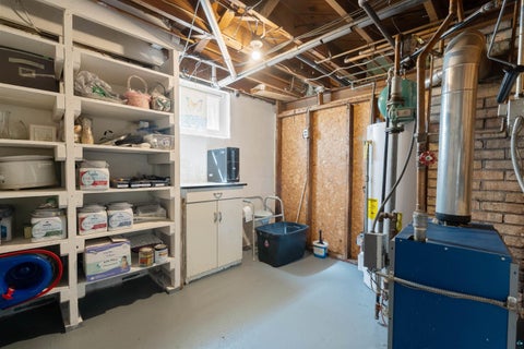 Tiny photo for 28 N 66th Ave W Ave, Duluth, MN 55807 (MLS # 6128372)
