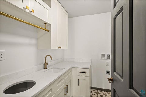 Tiny photo for 2207 Heather Ave, Duluth, MN 55803 (MLS # 6128114)