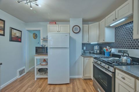 Tiny photo for 114 E 17th St, Hibbing, MN 55746 (MLS # 6123377)