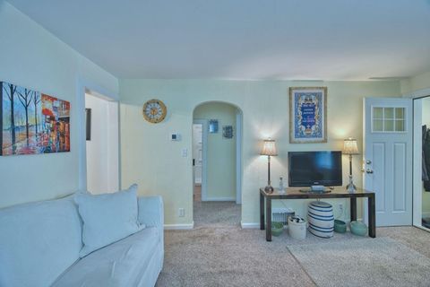 Tiny photo for 114 E 17th St, Hibbing, MN 55746 (MLS # 6123377)