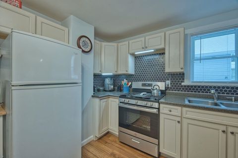 Tiny photo for 114 E 17th St, Hibbing, MN 55746 (MLS # 6123377)