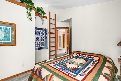 Tiny photo for 1504 Homestead Dr, Duluth, MN 55804 (MLS # 6124426)