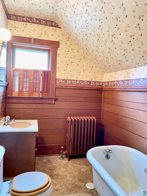 Tiny photo for 124 N 24th Ave E Ave, Duluth, MN 55812 (MLS # 6127704)