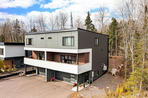 Photo of 3631 London Rd, Duluth, MN 55804 (MLS # 6123122)