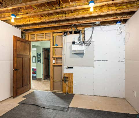 Tiny photo for 509 N 12th Ave W AVE, Duluth, MN 55806 (MLS # 6127056)