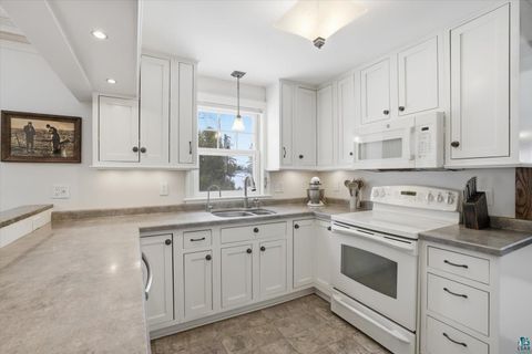 Tiny photo for 2201 Vermilion Rd, Duluth, MN 55803 (MLS # 6124121)