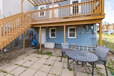Tiny photo for 822 E 7th St, Duluth, MN 55805 (MLS # 6125173)