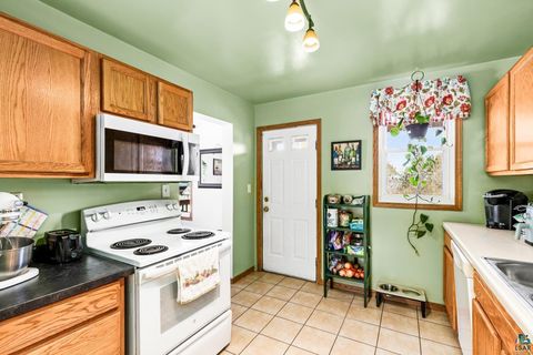 Tiny photo for 822 E 7th St, Duluth, MN 55805 (MLS # 6125173)