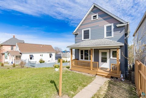 Tiny photo for 822 E 7th St, Duluth, MN 55805 (MLS # 6125173)